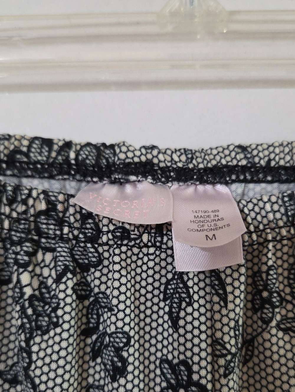 Victoria's Secret Black and Cream Floral Lace-Trim Cami & Pants Set - Picture 2 of 4